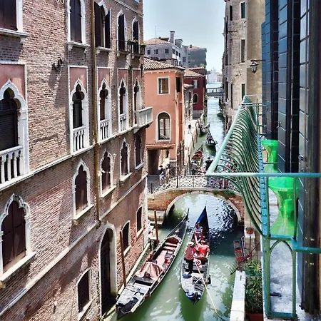 Lejlighed Flat With Canal View Near San Marco Venedig
