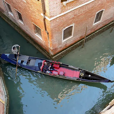 Flat With Canal View Near San Marco Lejlighed *