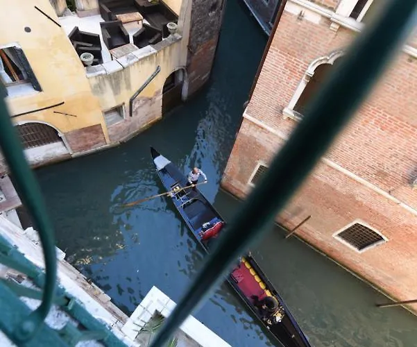 Lägenhet Flat With Canal View Near San Marco *