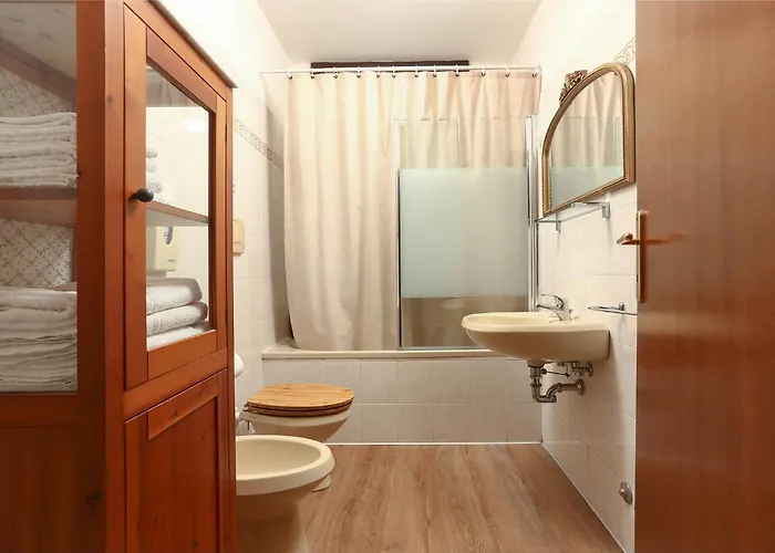 Flat With Canal View Near San Marco * Venedig